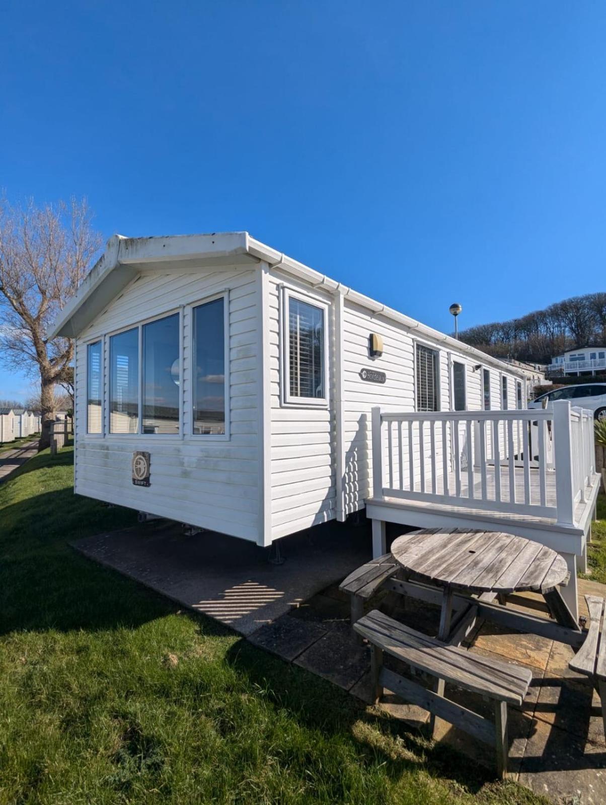 Beautifully Presented Dog Friendly Caravan On Very Popular Littlesea Holiday Haven Park Weymouth Wyke Regis Экстерьер фото
